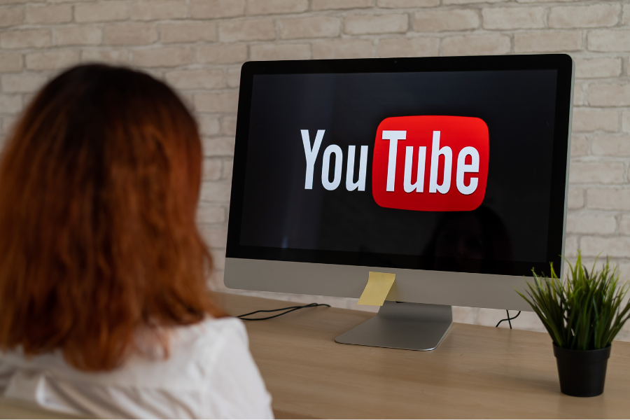 YouTube đang giúp cho những người tạo nội dung kiếm tiền dễ dàng hơn